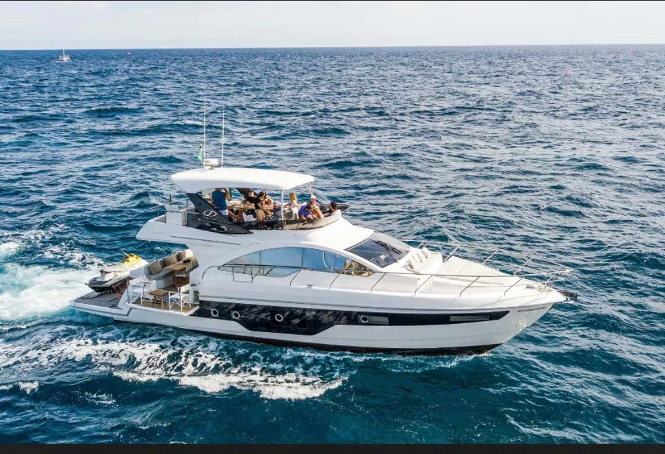 Bleed Blue yacht photo 4