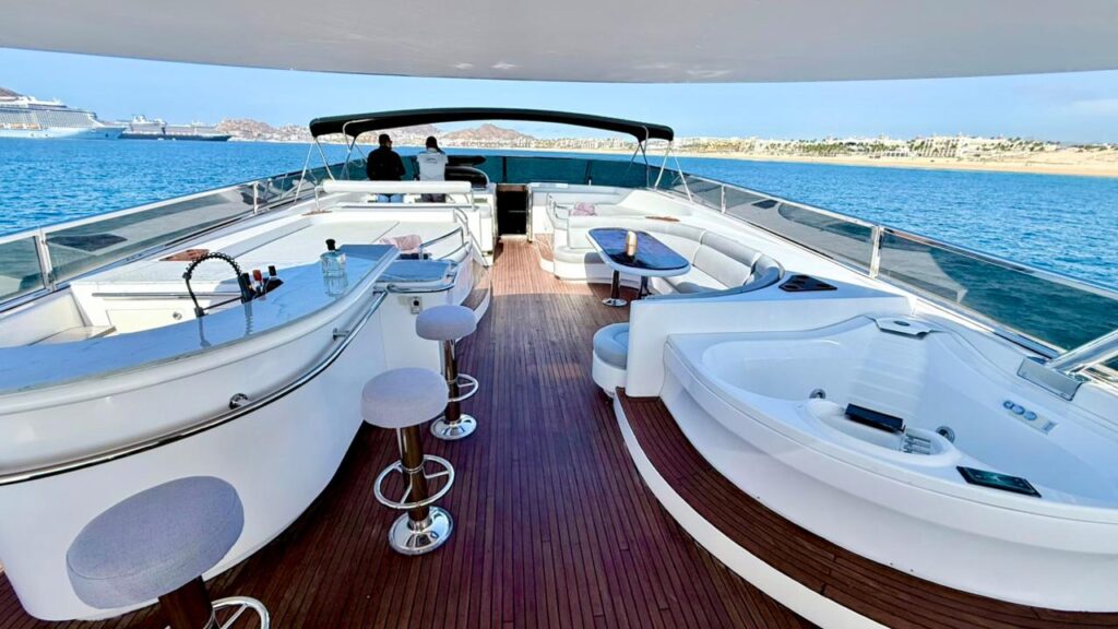 Horizon yacht photo 11