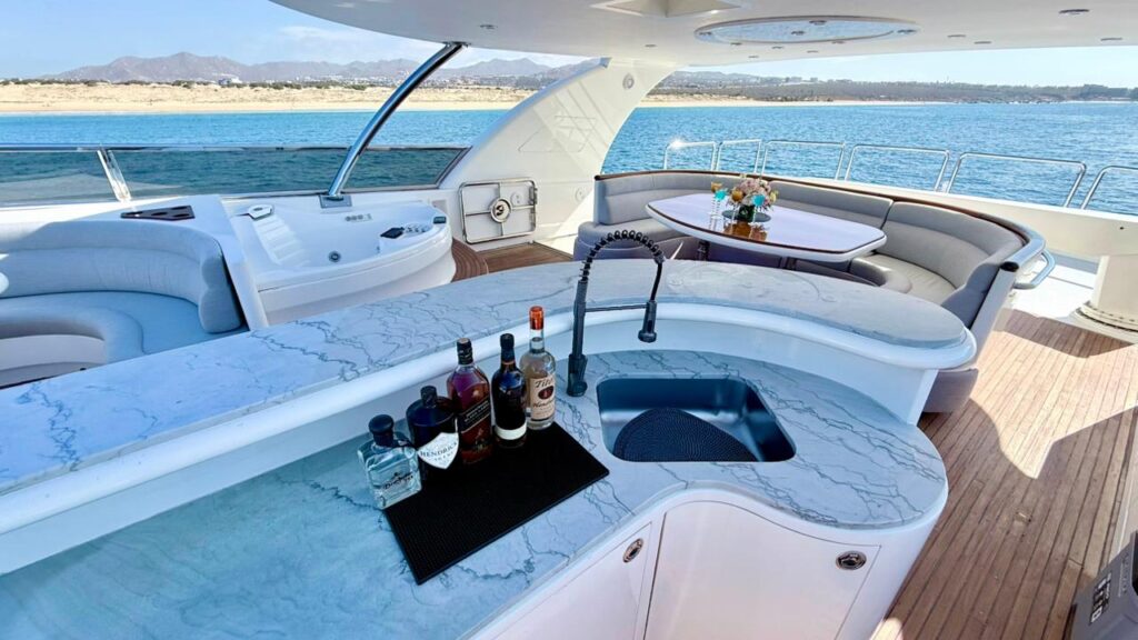 Horizon yacht photo 12