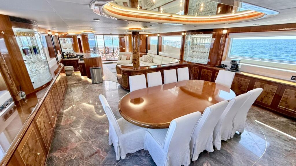 Horizon yacht photo 5
