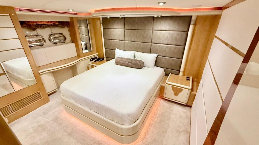 Horizon yacht photo 6