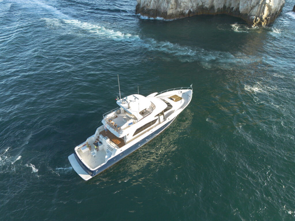 McKinna yacht photo 2