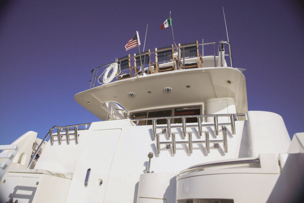 McKinna yacht photo 9