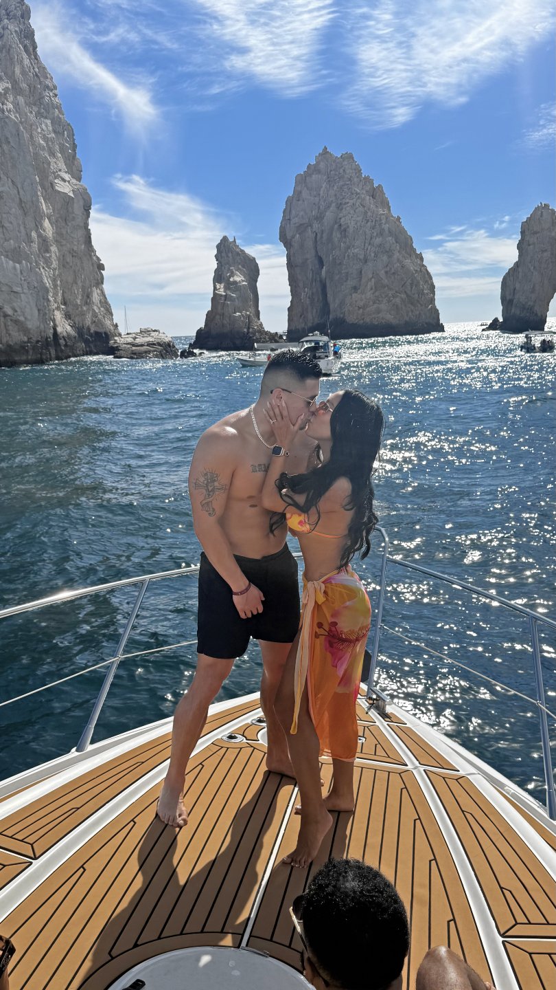 Cabo Dream Yacht guest photo 15