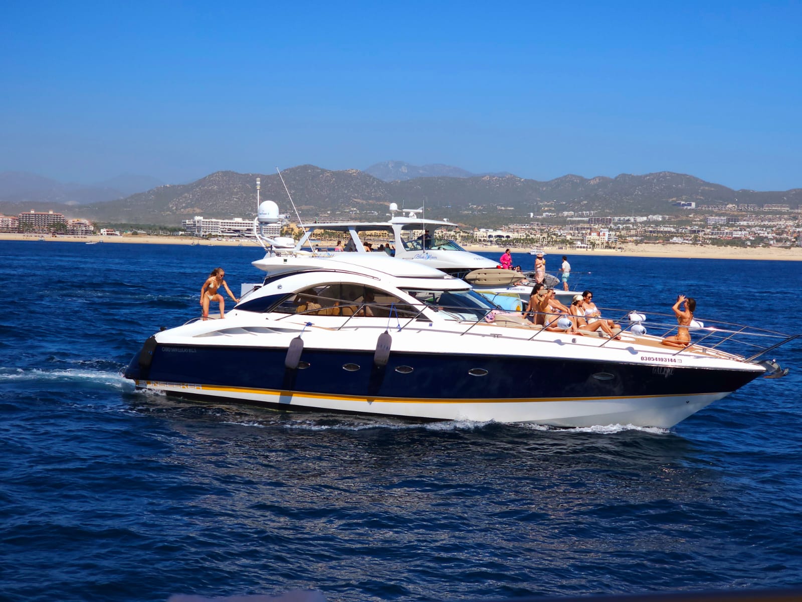 Cabo Dream Yacht guest photo 19