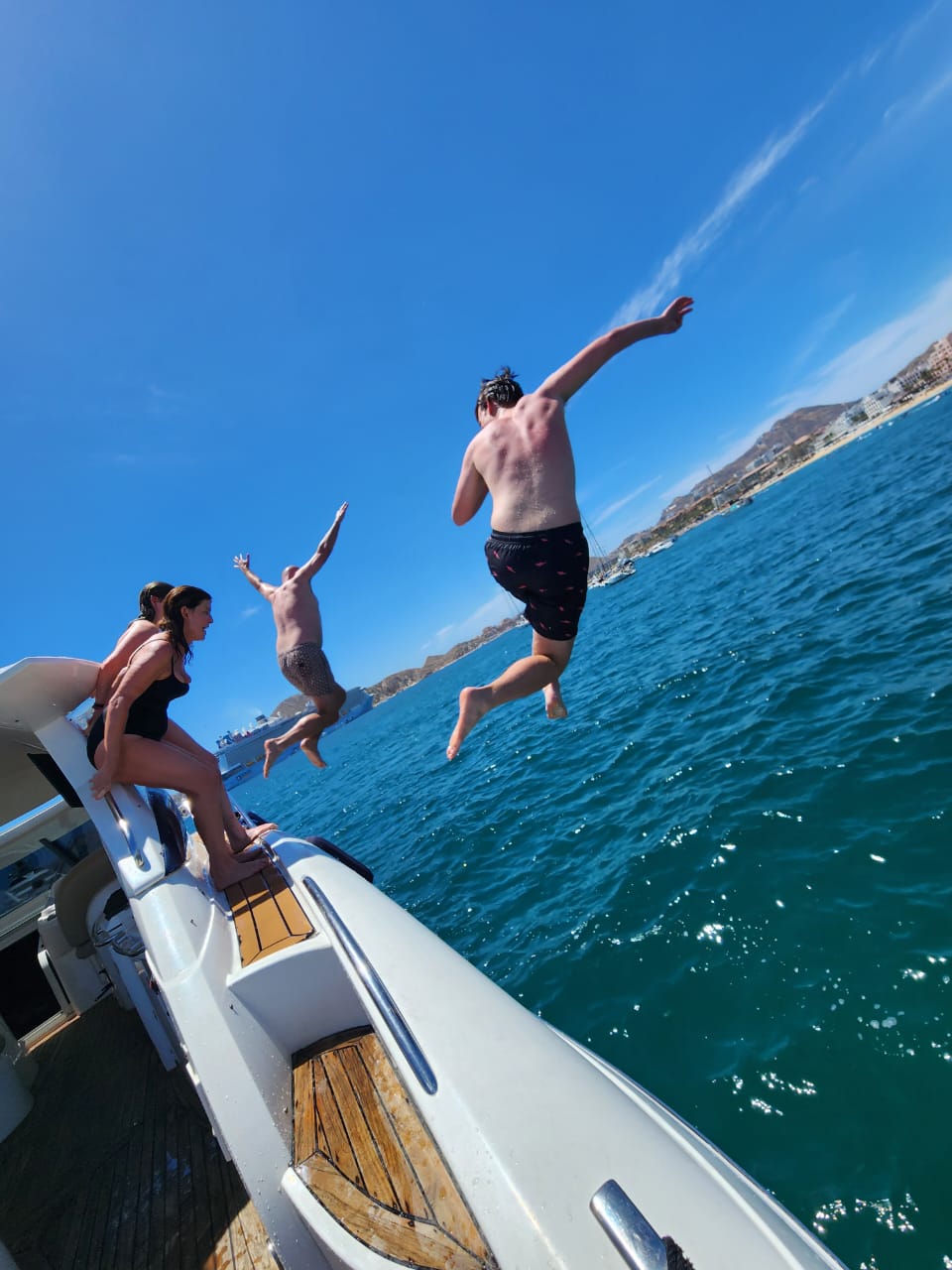 Cabo Dream Yacht guest photo 24