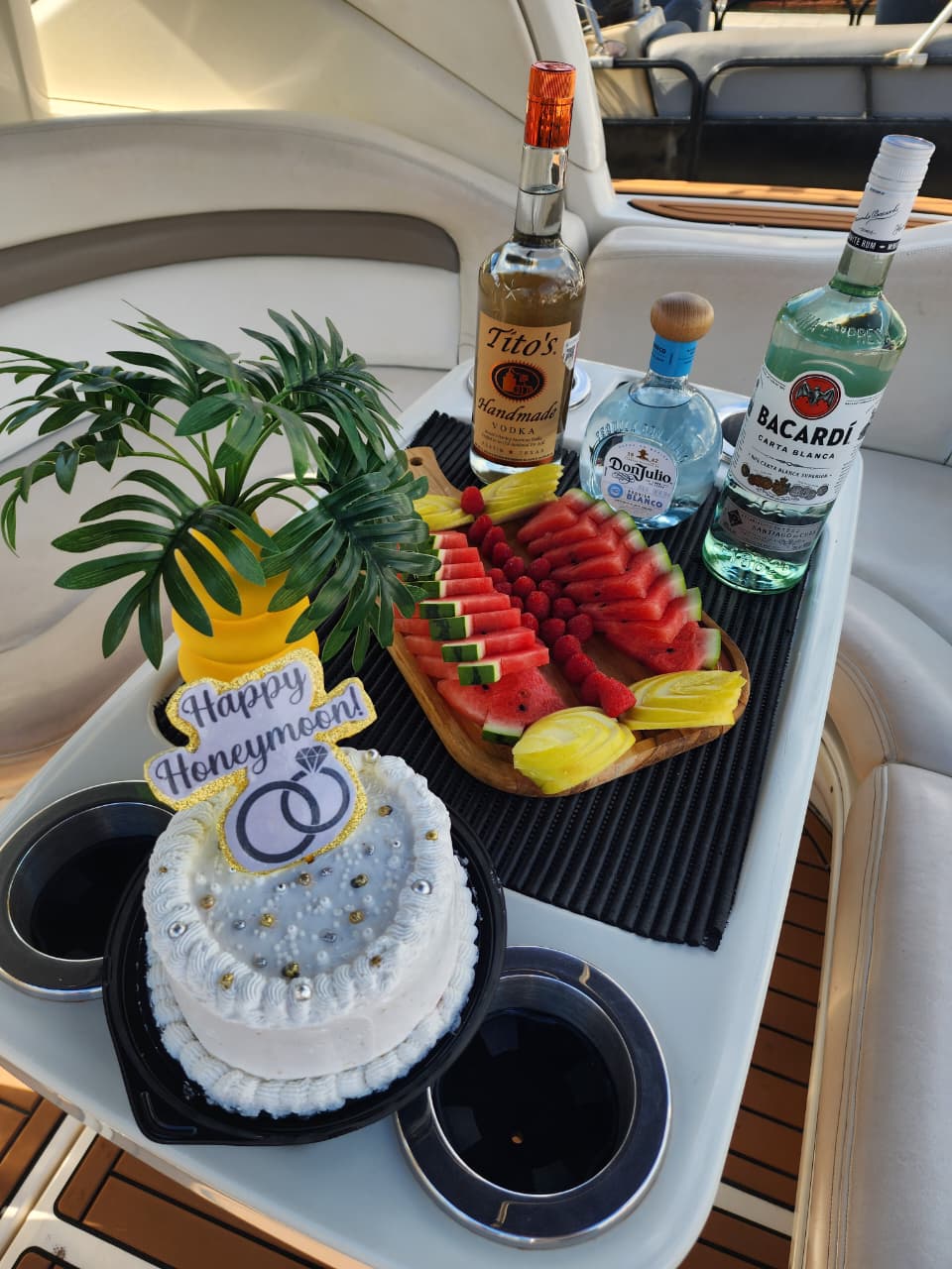 Cabo Dream Yacht guest photo 42