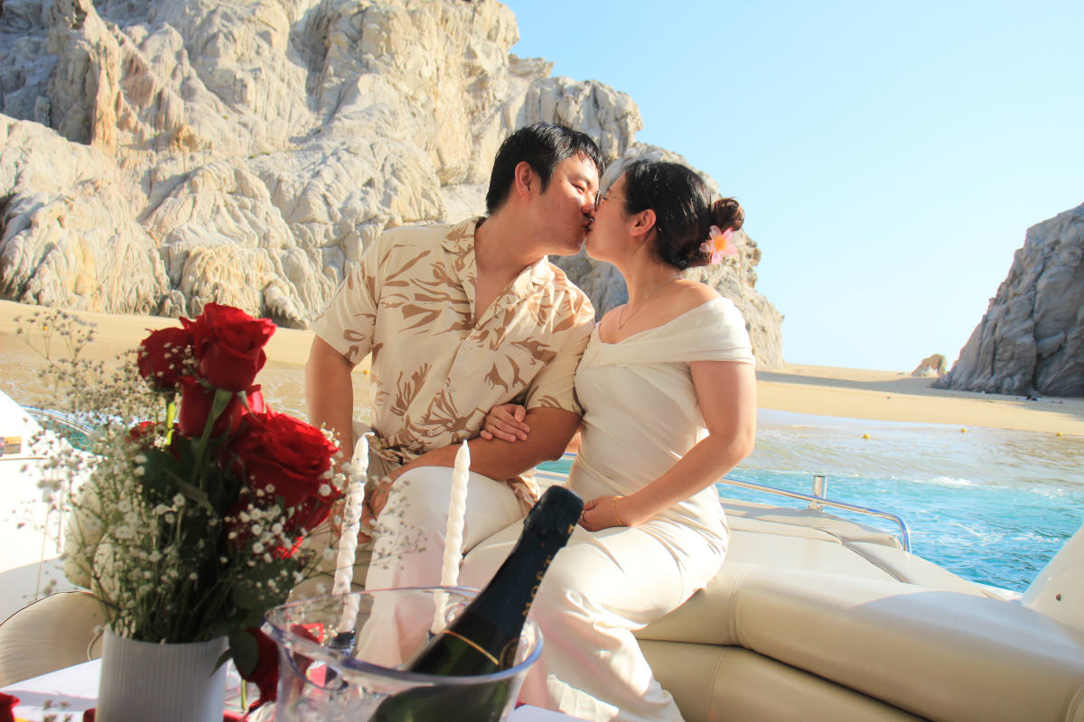 Cabo Dream Yacht guest photo 81