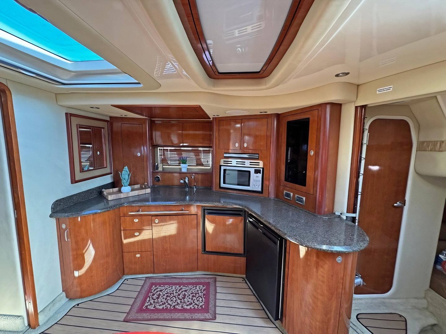 Sea Icons yacht photo 3