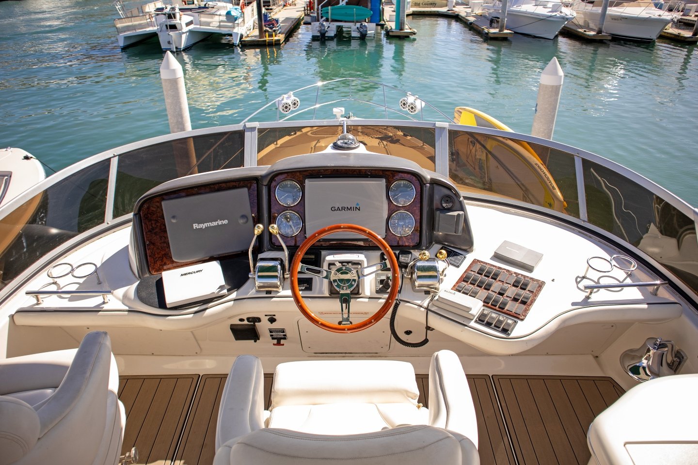 Varuna yacht photo 16