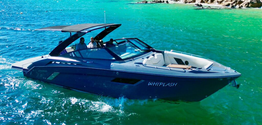 Whiplash yacht photo 2